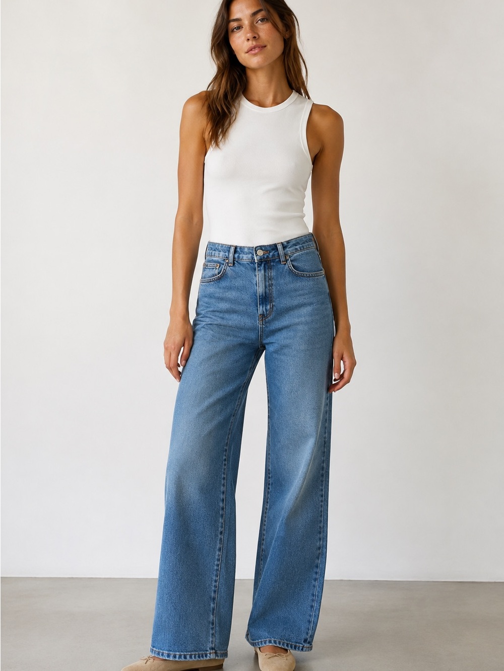 Zara High Rise Wide Leg Jeans Medium Blue Wash NWT Size 8